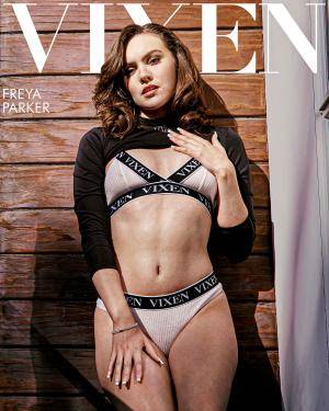 Original 2000 px/ 2500 px