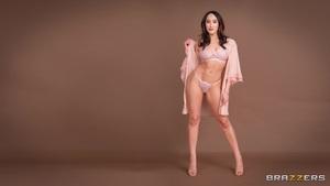 #Brazzers - Chloe Amour - Delivering Good Dick