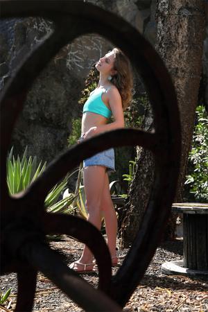 Original 2667 px/ 4000 px