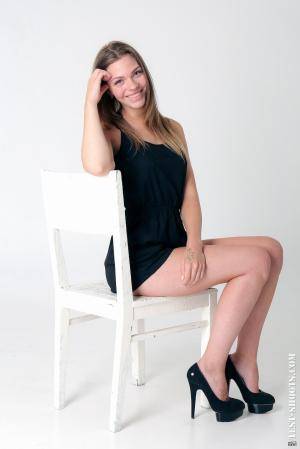 Original 854 px/ 1280 px