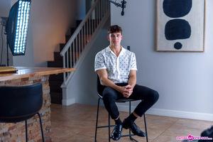 Original 8192 px/ 5464 px