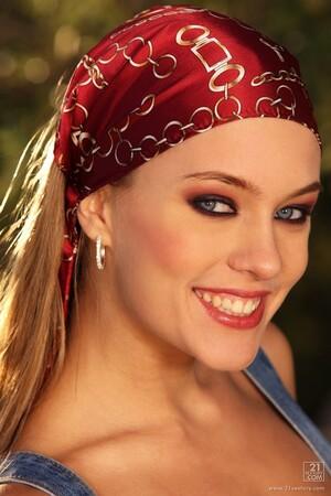 Original 853 px/ 1280 px