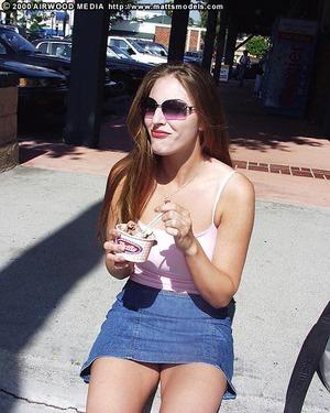 Original 546 px/ 683 px