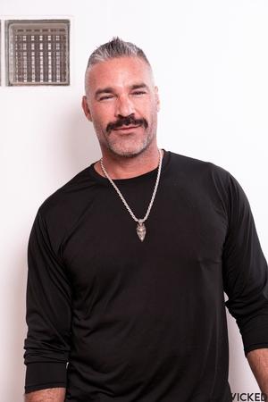 Original 1280 px/ 1920 px