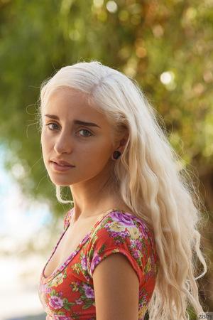 Original 1280 px/ 1920 px