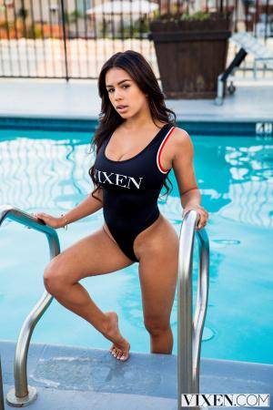 Original 2000 px/ 3000 px