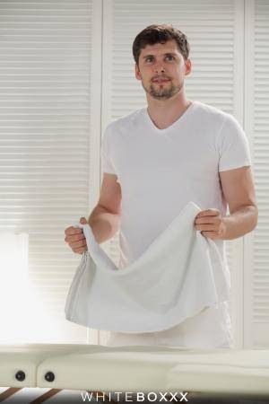 Original 2560 px/ 3840 px