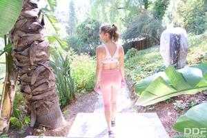 Original 4000 px/ 2668 px