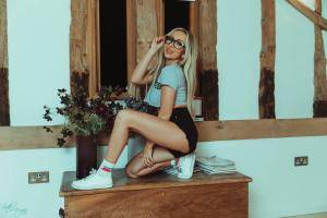 Original 4500 px/ 3000 px