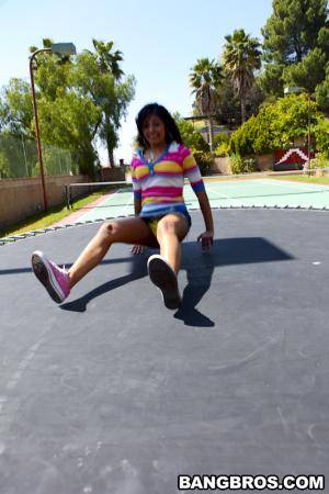 Original 533 px/ 800 px