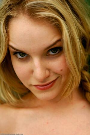 Original 1021 px/ 1536 px