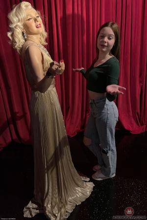 Original 2000 px/ 3000 px