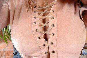 Original 1022 px/ 678 px