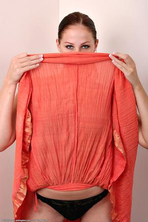 Original 682 px/ 1024 px