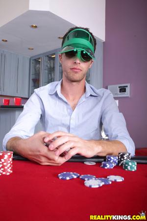 Original 2560 px/ 3840 px