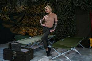 Original 2500 px/ 1667 px