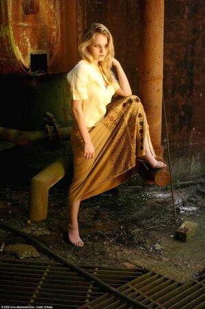 Original 1021 px/ 1536 px