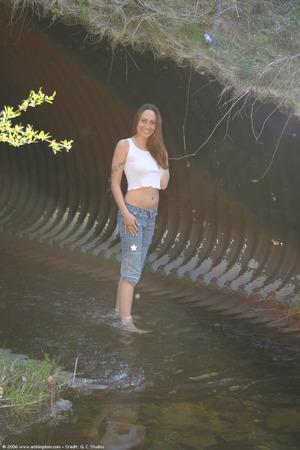 Original 682 px/ 1024 px