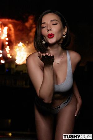 Original 2000 px/ 2999 px