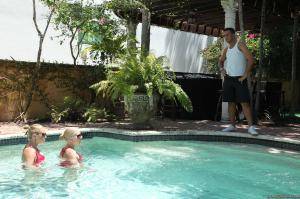 Original 2495 px/ 1663 px