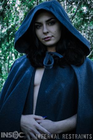 Original 795 px/ 1200 px