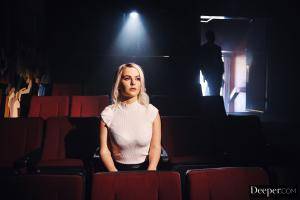 Original 2999 px/ 2000 px