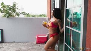 #Brazzers - Kayley Gunner, Kona Jade - Cum From Above