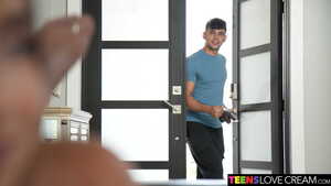 Original 2500 px/ 1406 px