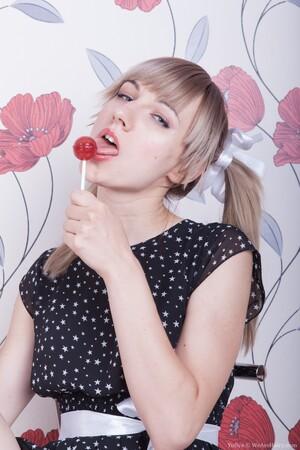 Original 2000 px/ 3000 px