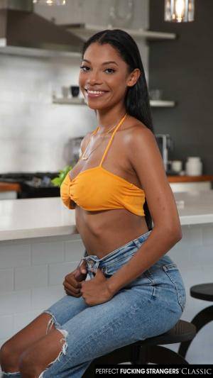 Original 1406 px/ 2500 px