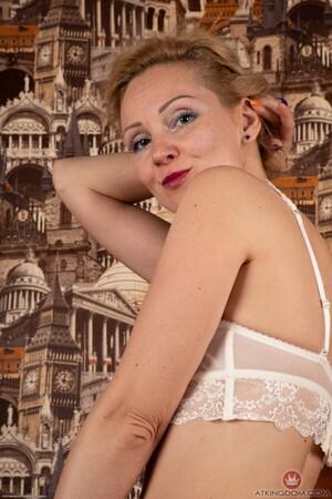 Original 682 px/ 1024 px