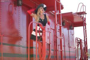 Original 1728 px/ 1152 px