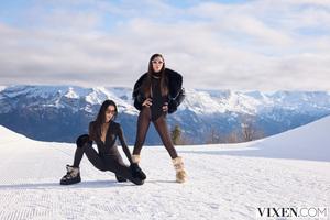 Original 2999 px/ 2000 px