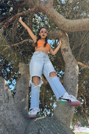 Original 2000 px/ 3000 px