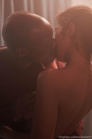 Original 1363 px/ 2048 px