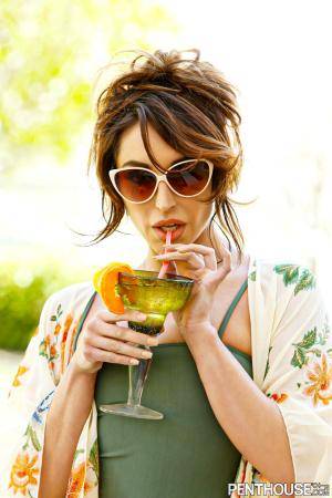 Original 1066 px/ 1600 px