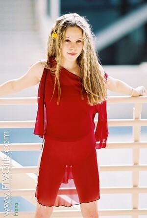 Original 736 px/ 1090 px