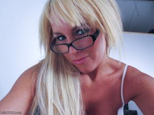 Original 1600 px/ 1200 px