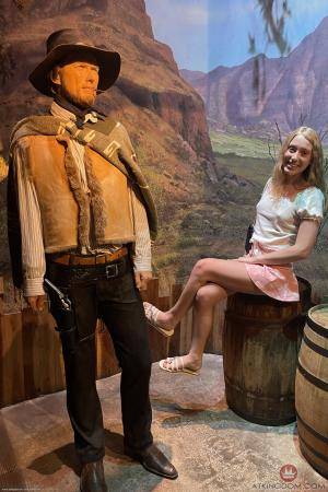 Original 2000 px/ 3000 px