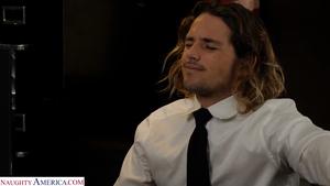 Original 1916 px/ 1080 px