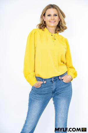 #MYLF - Andi Avalon, Reya Lovenlight - Two Milfs For a Distracted Young Boy