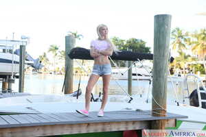 Original 2500 px/ 1667 px