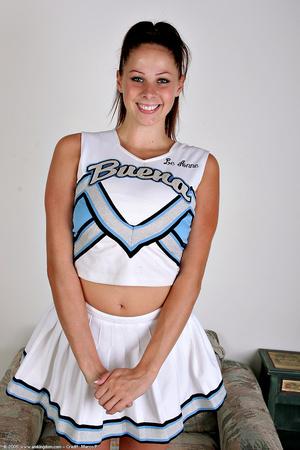 Original 682 px/ 1024 px