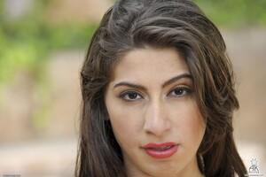 Original 1600 px/ 1064 px