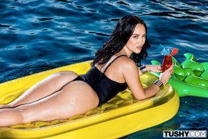 Original 3000 px/ 2000 px