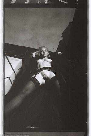 Original 1021 px/ 1536 px