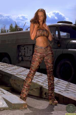 Original 683 px/ 1024 px