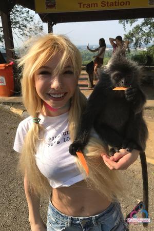 Original 2000 px/ 3000 px