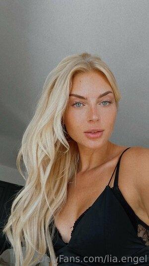 Original 1170 px/ 2080 px