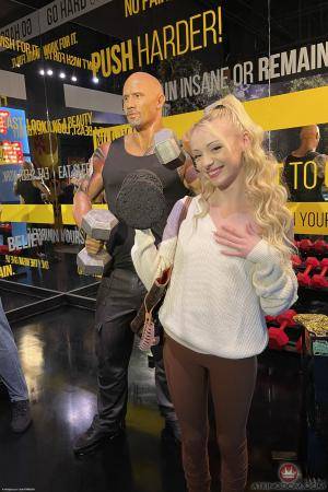 Original 2000 px/ 3000 px